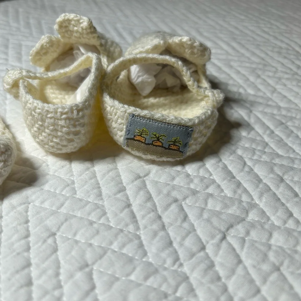 Bunny‎ by the bay, newborn hat and booties, set, crocheted, ivory, color, new